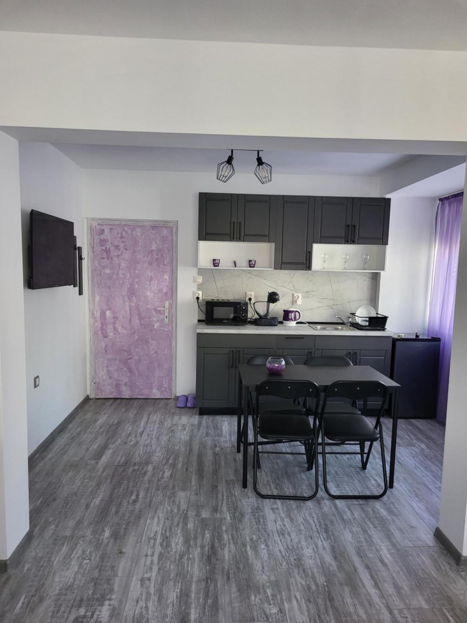 Purple Studios Veliko Tarnovo Værelse billede