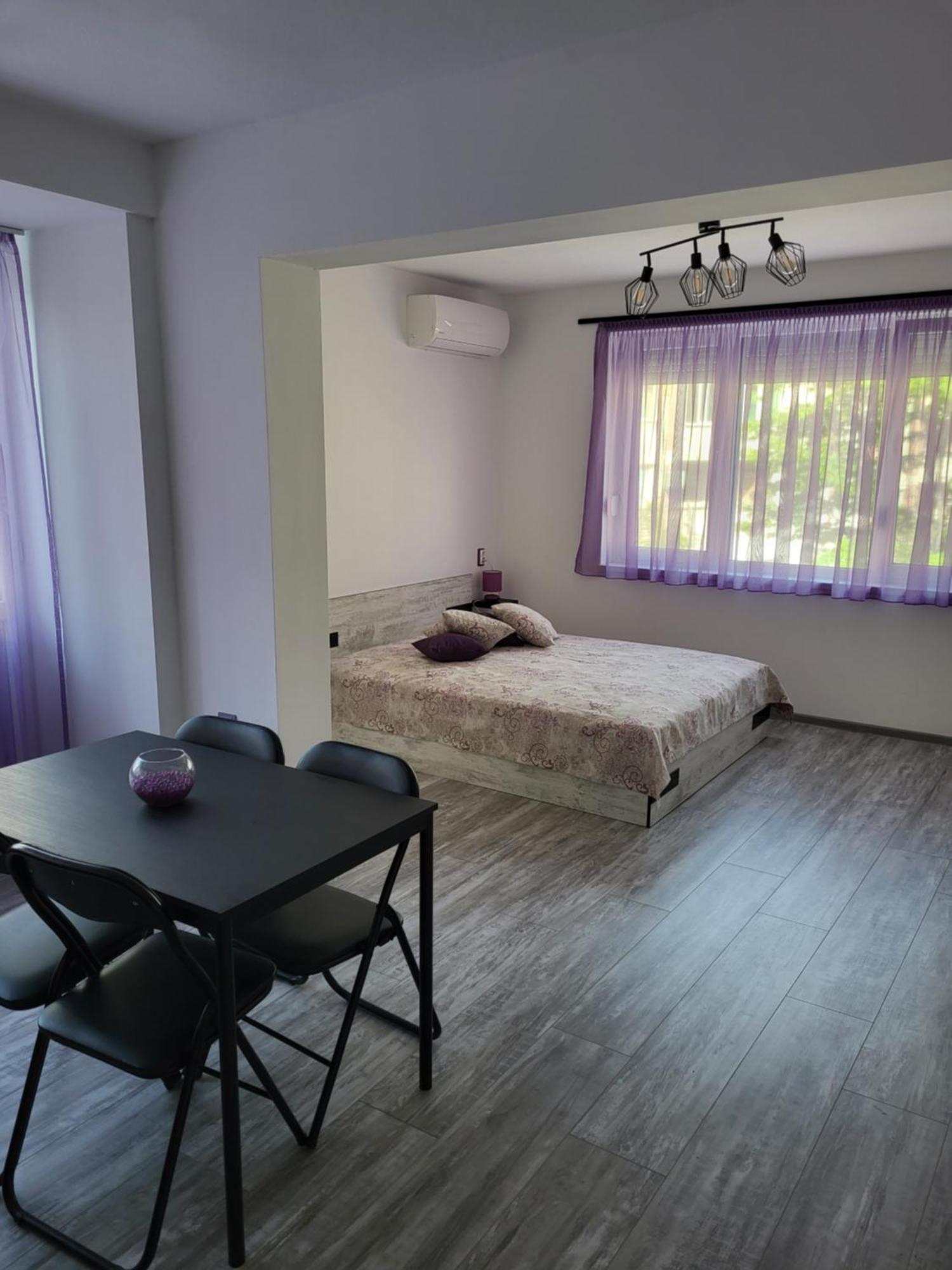 Purple Studios Veliko Tarnovo Værelse billede